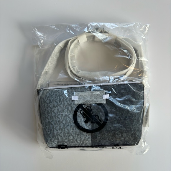 NEW Michael Kors Jet Set Travel Small TZ Crossbody Bag Blue Handbag Purse NWT - Picture 6 of 10